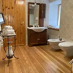 Maison Vallomy Bed & Breakfast 3*