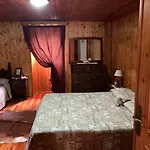 Bed & Breakfast Maison Vallomy 3*