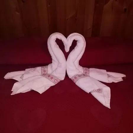 Maison Vallomy Bed & Breakfast