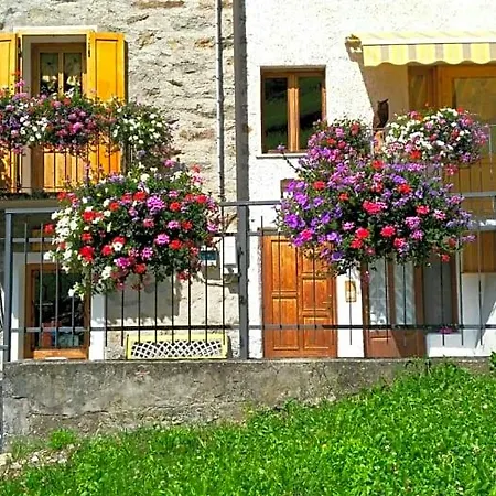 Maison Vallomy Lillianes