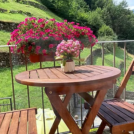 Bed & Breakfast Maison Vallomy