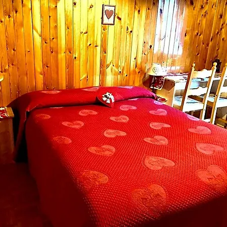 Maison Vallomy Bed & Breakfast