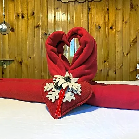 Maison Vallomy Bed & Breakfast Lillianes