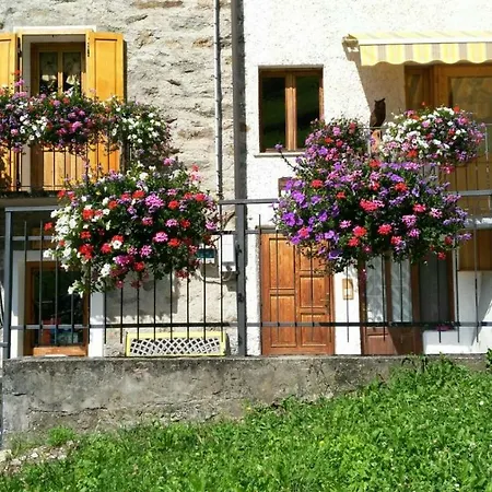Maison Vallomy Bed & Breakfast Lillianes